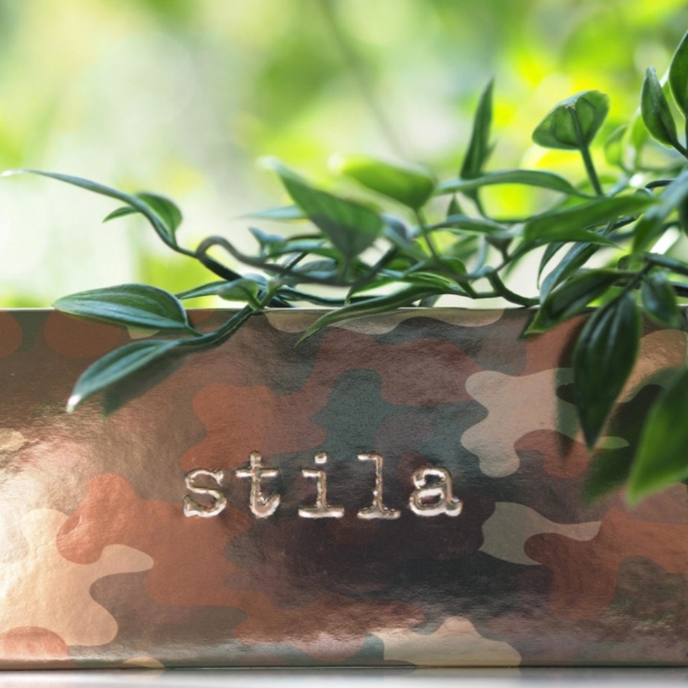 🥳🥳🥳HP🥳🥳🥳Camouflage Beauty Eyeshadow Palette
STILA - Picture 8 of 13